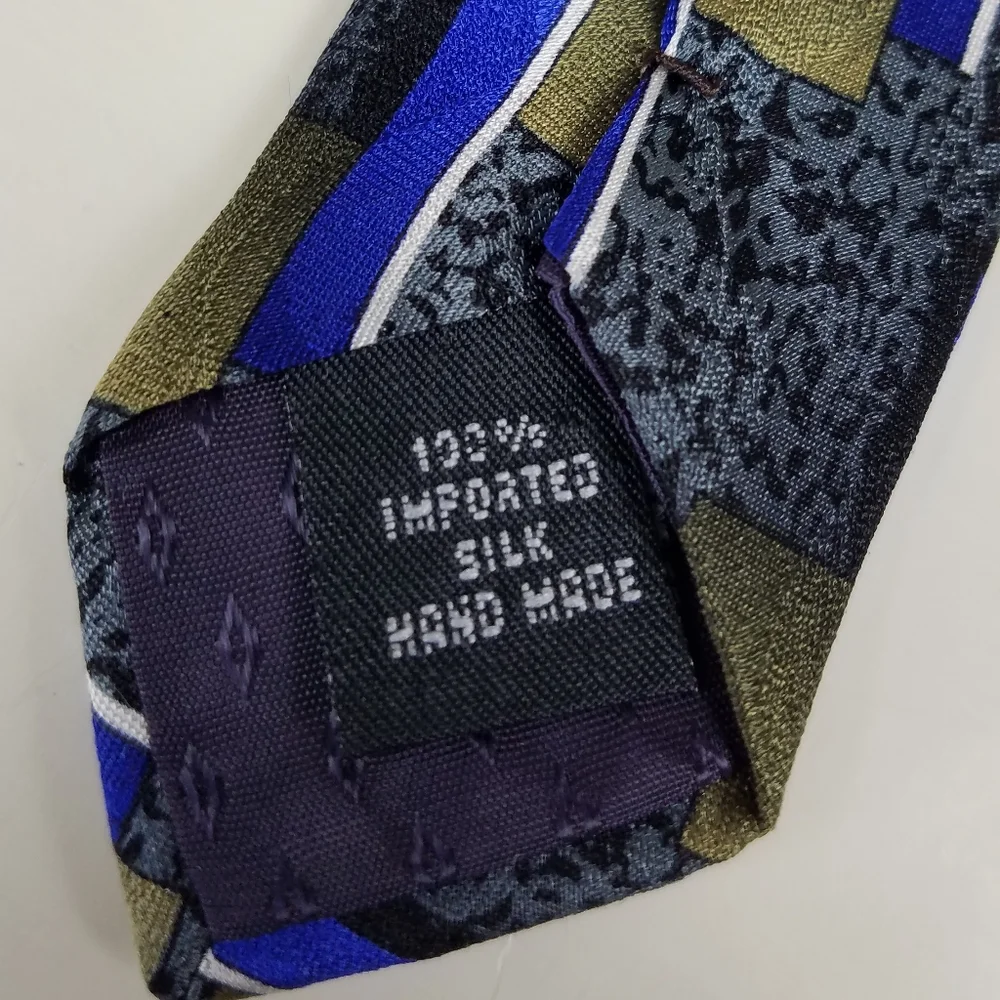 Louis Roth 100% Silk Tie - Picture 2 of 5